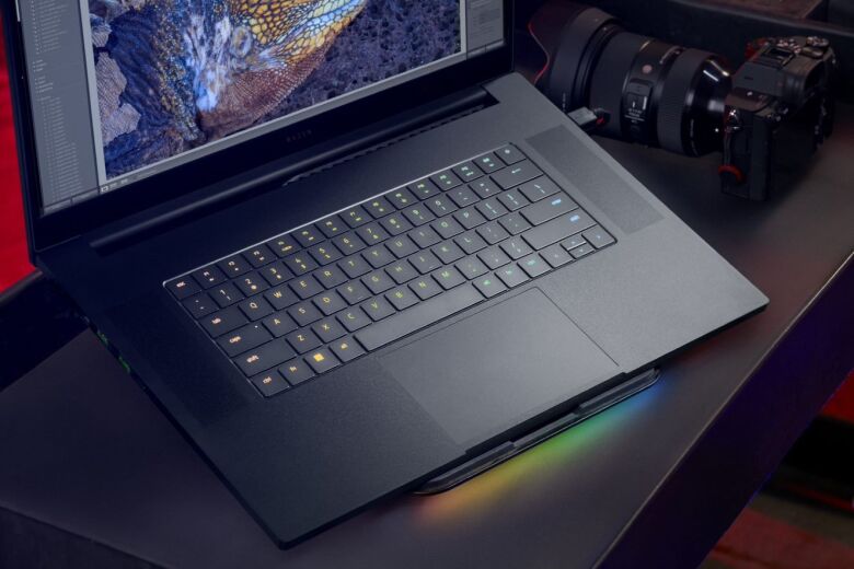 Razer-Blade-17---173quot-FHD-IPS-360Hz-Intel-i7-12800H-16GB-RAM-1TB-SSD-GeForce-RTX-3070-Ti-Windows--6